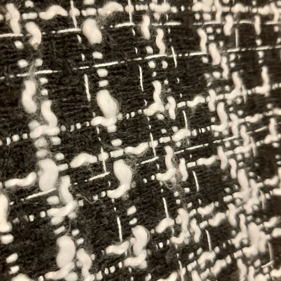 Blazer - Picture 4 of 6